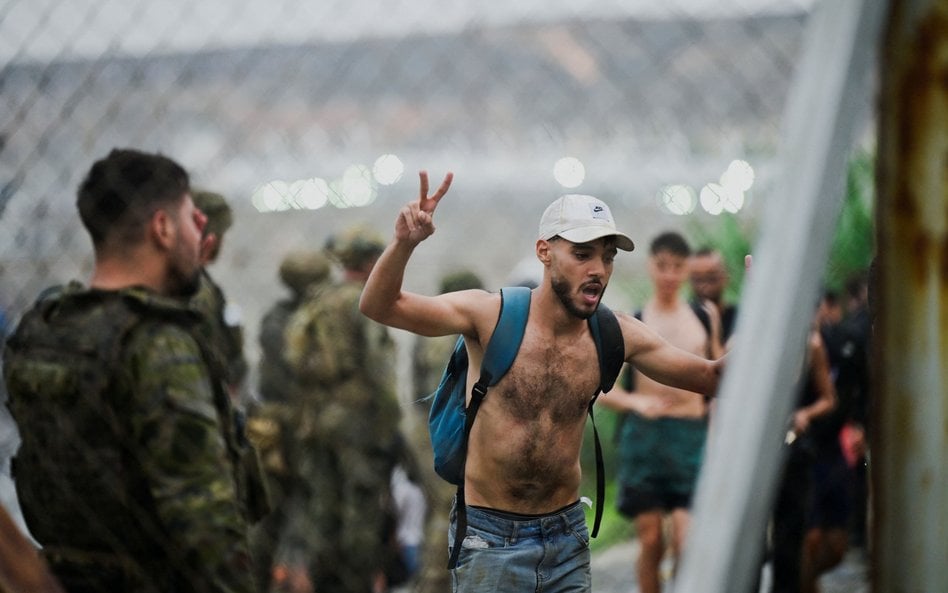 49 tys. imigrantów miało w ciągu doby przedostać się do Ceuty