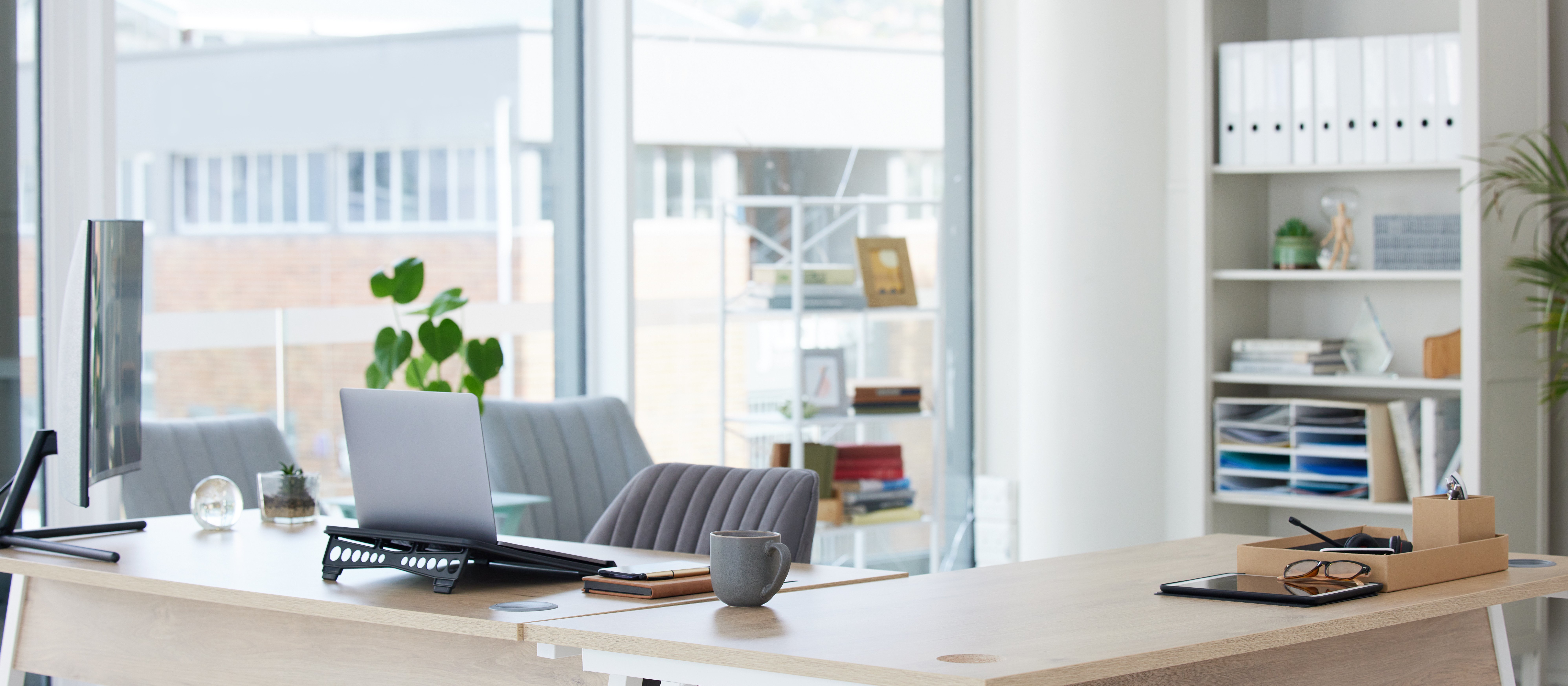 Rynek outsourcingu pod ścisłym nadzorem. Co grozi firmom w 2025 roku?