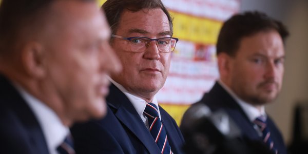 Jan Urban se je vrnil na klop poljske reprezentance in napovedal pogovore za rešitev težav