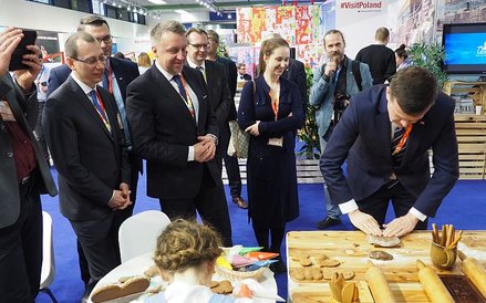 Odciśniętego w formie piernika można po upieczeniu sobie zabrać.