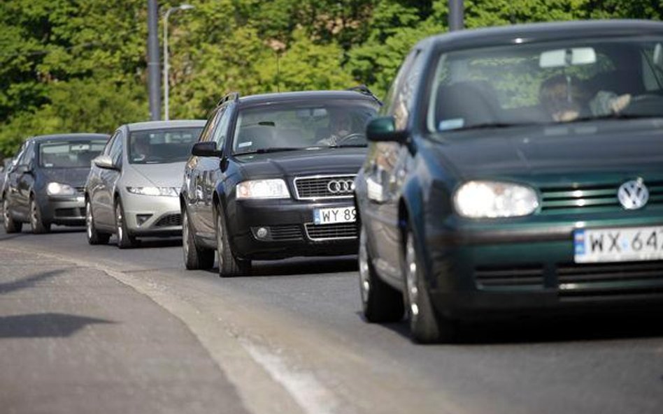 Bezterminowe prawo jazdy nie zwalnia z badań lekarskich