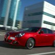 Nowa Alfa Romeo Giulietta nie tylko ładnie wygląda, ale też dobrze trzyma się drogi i ma atrakcyjne 