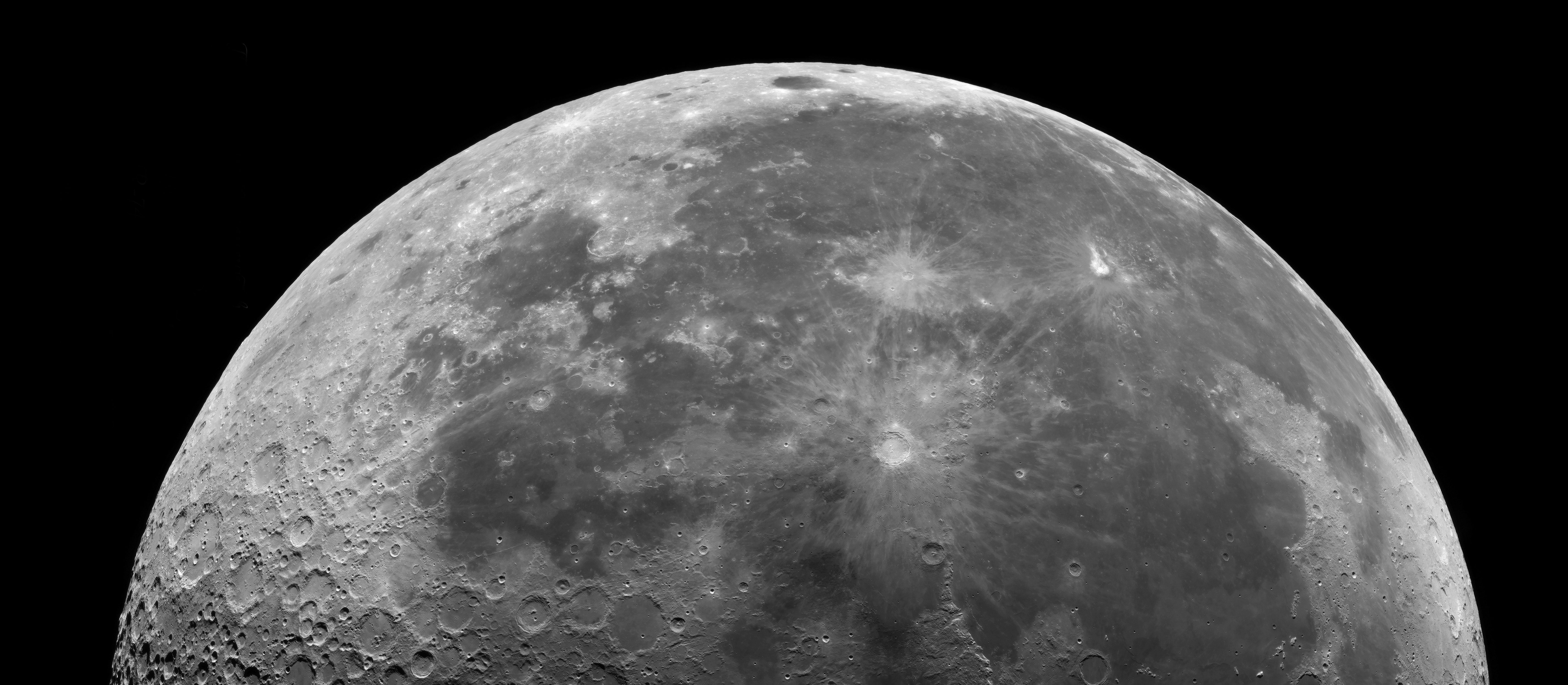 Zagadka niewidocznej strony Księżyca rozwiązana? Chińscy badacze mają nowe dowody