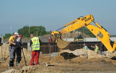 Budownictwo: Waloryzacja umów budowlanych albo sąd