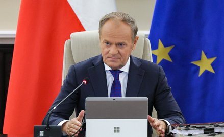 Premier Donald Tusk podczas posiedzenia rządu w KPRM w Warszawie