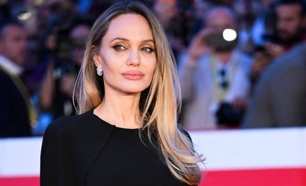 Angelina Jolie adoptowała troje dzieci, zanim związała się Bradem Pittem.