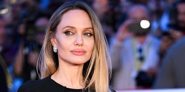 Córka Angeliny Jolie oficjalnie zadebiutowała w show-biznesie. Talent zakodowany w genach