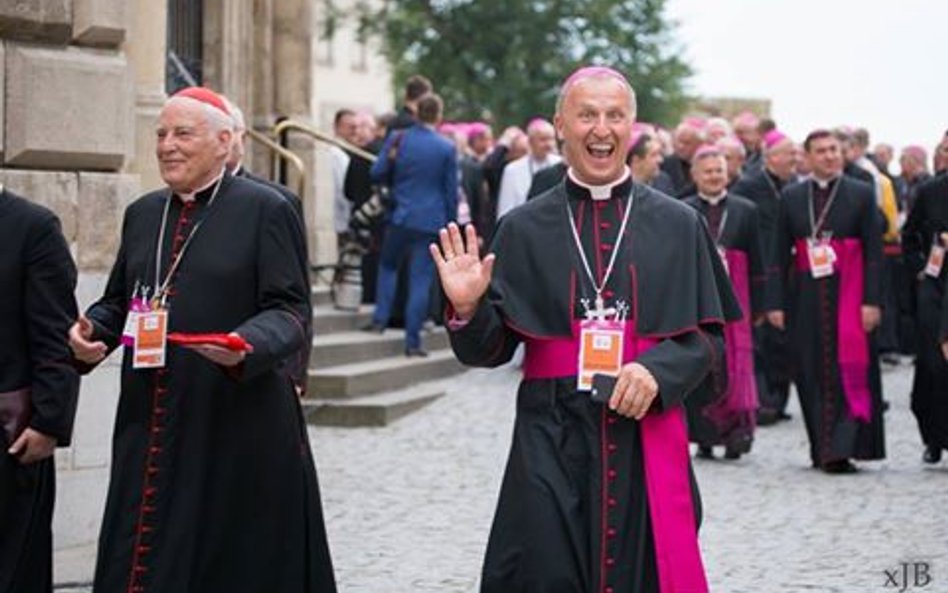 Biskup Marek Solarczyk relacjonuje Światowe Dni Młodzieży na Facebooku