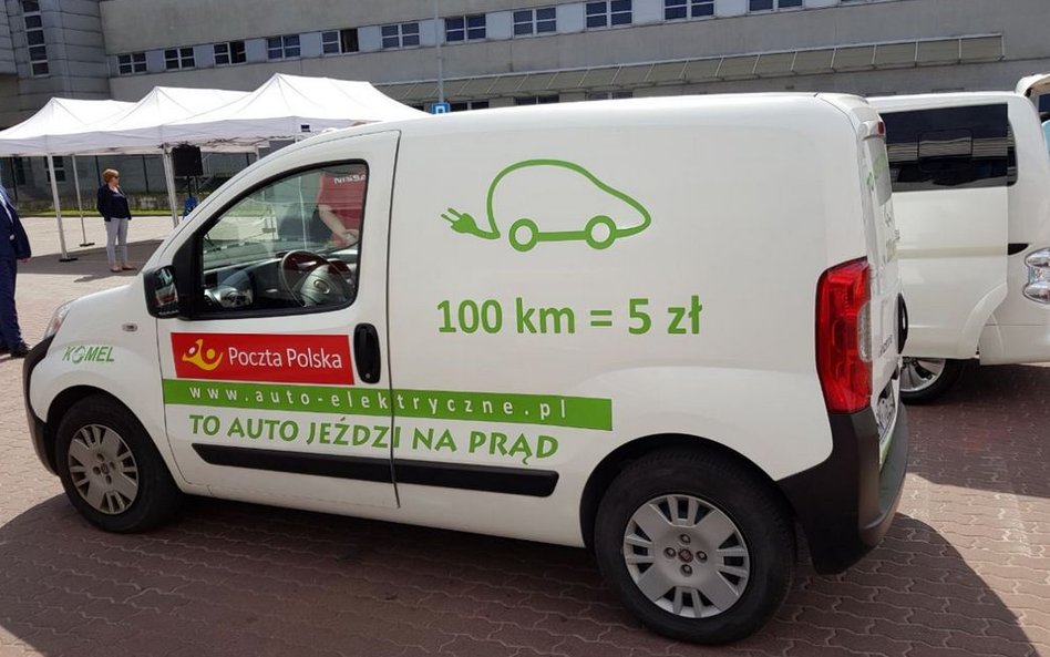 Ten mały samochód dostawczy produkowany jest przez włoski koncern motoryzacyjny od 1977 r. Od 2007 r