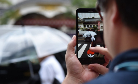 Szwajcarski Urząd ds. Lotnictwa Cywilnego apeluje o to, by nie łapać pokemonów w czasie lotu