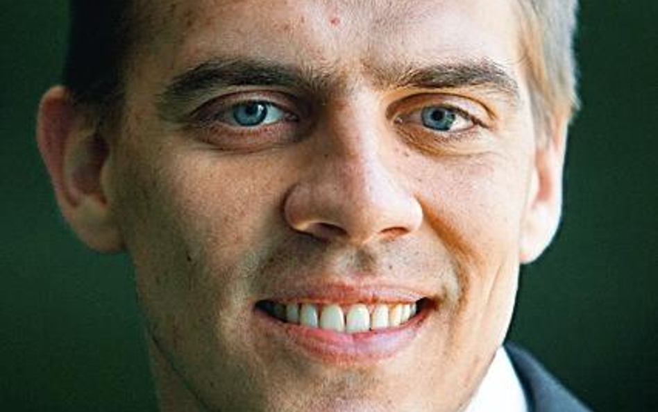 Niezapisany warunek umowy o pracę można zmienić tylko wypowiedzeniem