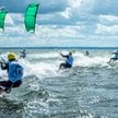 Kitesurfing uprawia w naszym kraju od 10 do nawet 20 tysięcy osób
