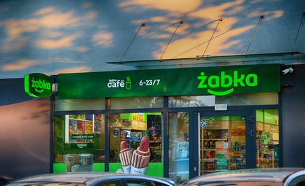 Zakaz sprzedaży alkoholu po godz. 22 obejmie wszystkie sklepy w Warszawie