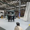 Delikatna gra koncernów samochodowych w elektromobilność