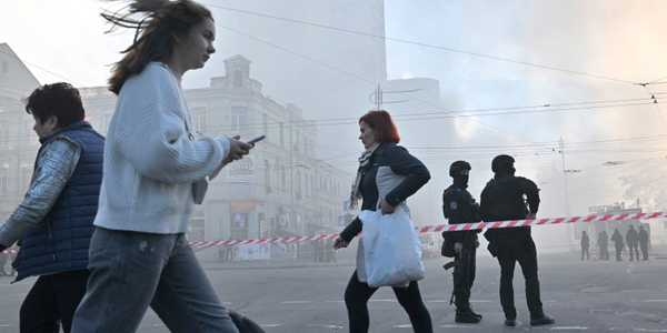 Ataki na infrastrukturę cywilną nie wpływają na przebieg walk na froncie. Ukraińska armia cały czas posuwa się do przodu