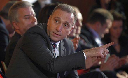 Schetyna: Oddać pieniądze Polakom a nie na Caritas