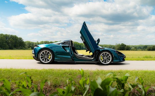 McLaren Artura Spider