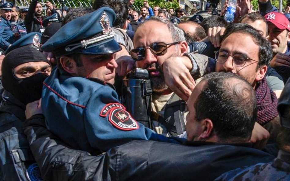 Protesty, Erywań, Armenia