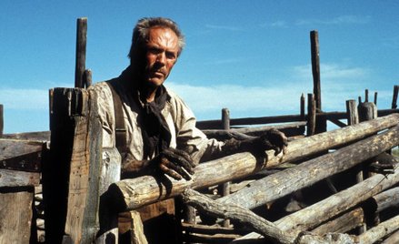 Western „Bez przebaczenia” interpretowano jako akt ekspiacji rewolwerowca, który po latach postanowi