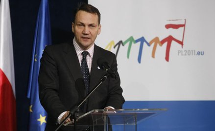 "Sikorski do dymisji"