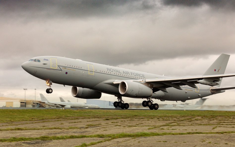 Powietrzny tankowiec Voyager KC.Mk2 (Airbus A330MRTT) Królewskich Sił Powietrznych wykonał lot z sil