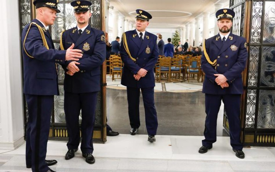 Bez zmian we wpuszczaniu VIP-ów do Sejmu
