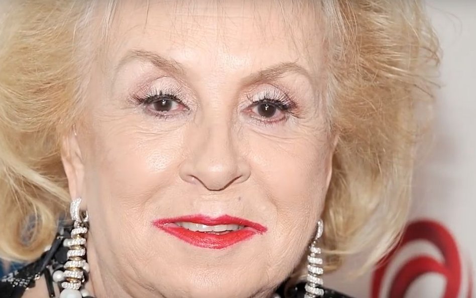 DORIS ROBERTS (4 LISTOPADA 1925 R. – 17 KWIETNIA 2016 R.) Pięciokrotna zdobywczyni Nagrody Emmy. Naj