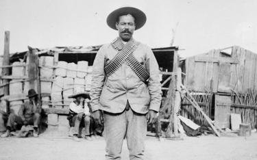 Pancho Villa (1878-1923) - zdjęcie prawdopodobnie z 1911 roku po zdobyciu Ciudad Juárez w czasie rew