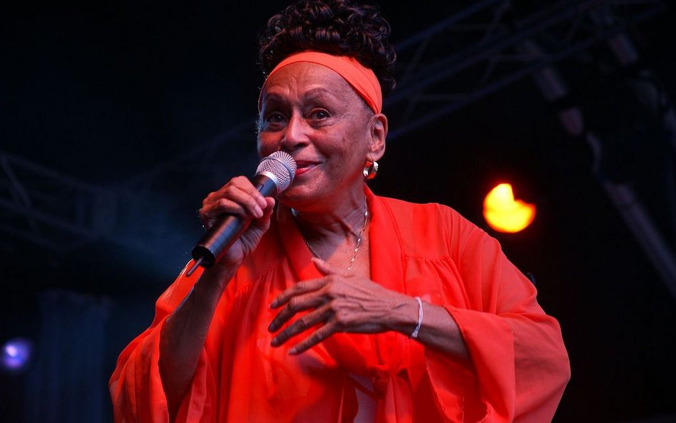 Omara Portuondo wykona swoje największe przeboje, w tym „Gardenie”