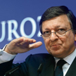 Jose Manuel Barroso przypomniał, że sektor finansowy uzyskał pomoc i gwarancje w wysokości 4,6 bln e