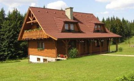 Rzeczoznawcy w wycenie w ogóle nie uwzględniają wad danej nieruchomości, np. tego, że nie ma ona dos
