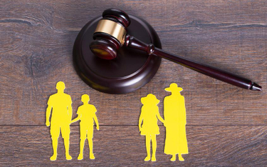 Prawo dziecka do obojga rodziców - przepisy a rzeczywistość