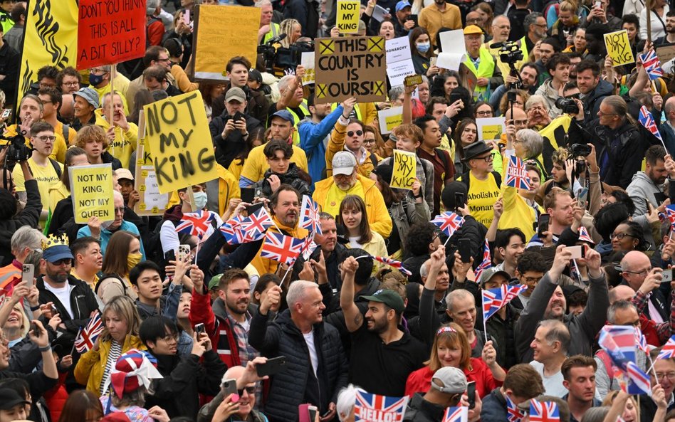 Protesty antymonarchistów w dniu koronacji Karola III