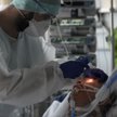 Ponad 41 tysięcy nowych zakażeń we Francji. Rząd rozszerza godzinę policyjną