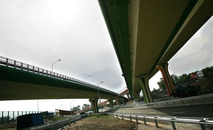 Ministerstwo ratuje dotacje na drogi