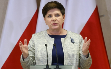 Sondaż CBOS: Większość Polaków dobrze ocenia rząd