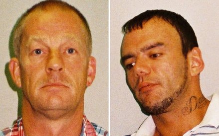 Layton Davies (L) i George Powell zostali skazani na wieloletnie więzienie