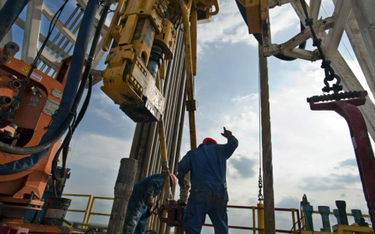 Chińczycy poszukają ropy na spornych terenach