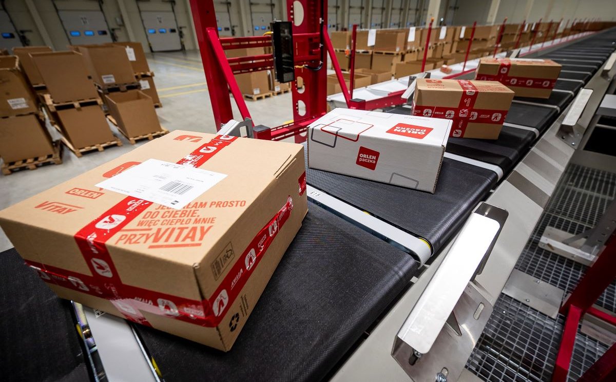 Kurier nie doręczy Orlen Paczki Poczcie Polskiej. Spółki kończą rozmowy