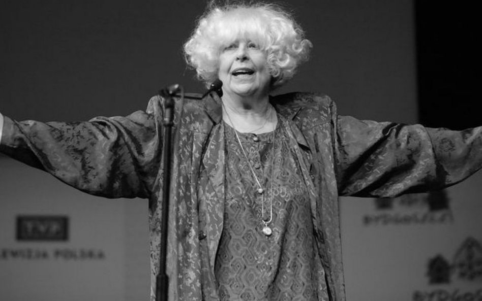 Barbara Wachowicz - polska pisarka, autorka biografii wielkich Polaków, fotografik, scenarzystka, pu