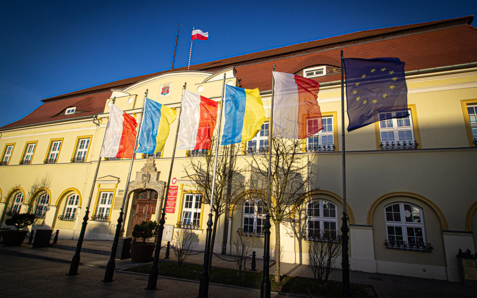 Polskie samorządy solidarne z Ukrainą. „Znajdziecie tu schronienie”