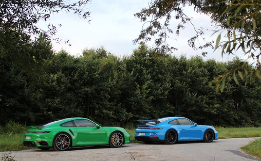 Porsche 911 Turbo S vs. Porsche 911 GT3