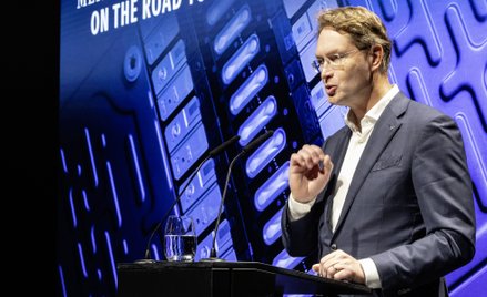 Ola Kalenius - SEO Mercedes-Benz