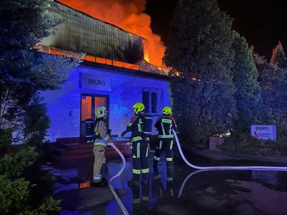 Na miejscu pracuje ponad 50 zastępów straży pożarnej