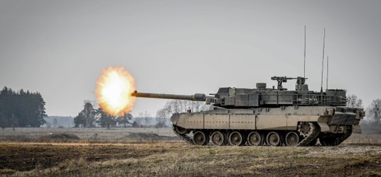 W ramach drugiej umowy wykonawczej na czołgi K2 Polska zagwarantowała sobie uruchomienie w polskich 