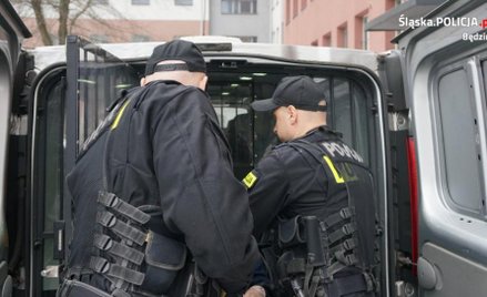 Porwali 18-latka i pastwili się nad nim. Poszło o 1,5 tys. zł długu