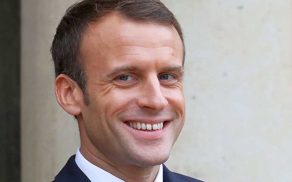 Francja: Cztery osoby z zarzutami planowania ataku na Macrona