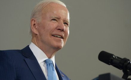 Administracja Bidena anuluje dług studentom