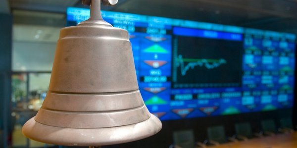 Giełdowe szczyty w zasięgu ręki. Srebro wraca do mocnych wzrostów