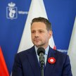 Prezydent Warszawy Rafał Trzaskowski na briefingu prasowym w stołecznym Ratuszu.
